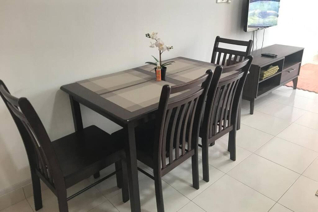Homestaybaba Close To Ukm, Gmi, & More ! Kajang Exterior foto